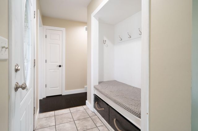 767 Beaumont Drive NW, Grand Rapids, MI 49504