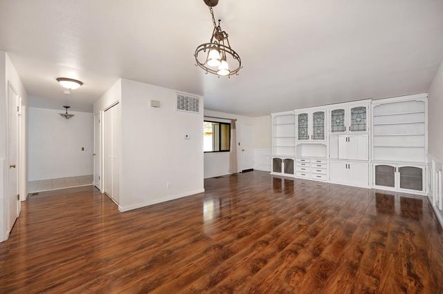 7443 Heritage Meadow Pl, Citrus Heights, CA 95610