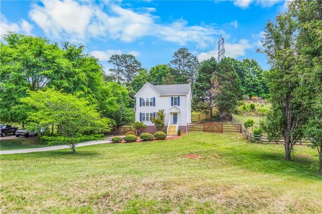 129 Twin Valley Drive, Clemmons, NC 27012
