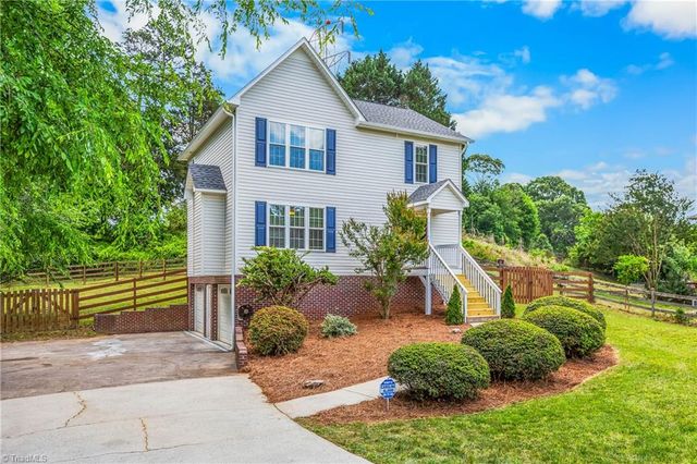 129 Twin Valley Drive, Clemmons, NC 27012