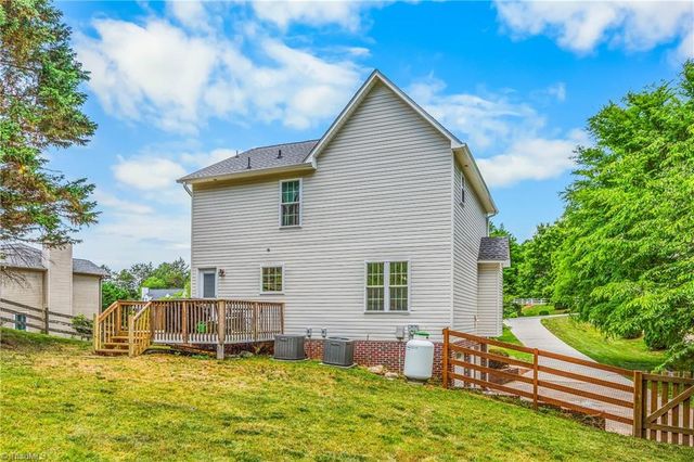 129 Twin Valley Drive, Clemmons, NC 27012