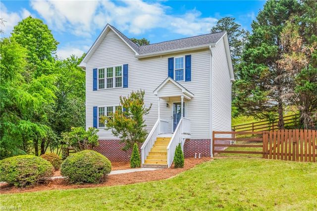 129 Twin Valley Drive, Clemmons, NC 27012