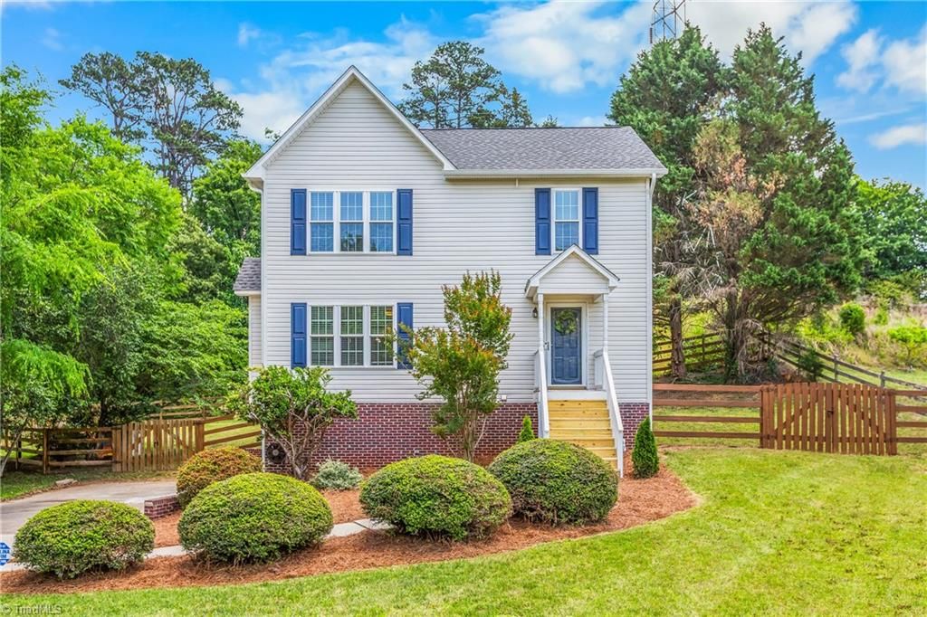 129 Twin Valley Drive, Clemmons, NC 27012