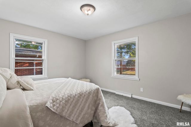 510 S WESTGATE Avenue, Jacksonville, IL 62650