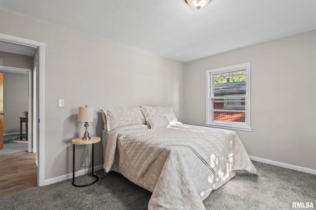 510 S WESTGATE Avenue, Jacksonville, IL 62650