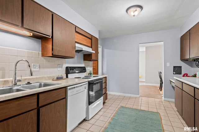 510 S WESTGATE Avenue, Jacksonville, IL 62650