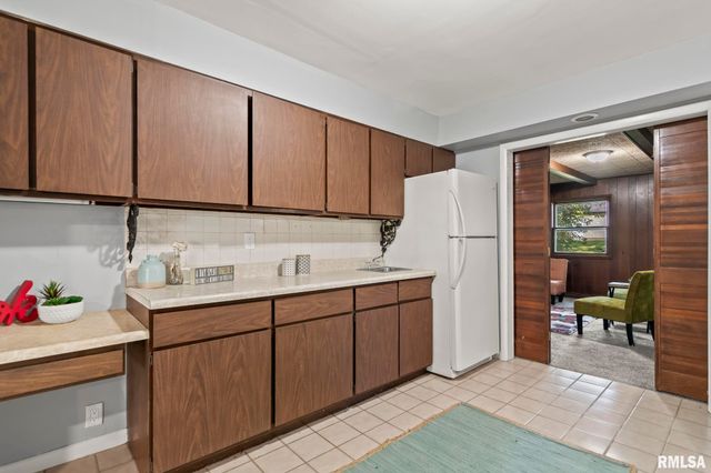 510 S WESTGATE Avenue, Jacksonville, IL 62650