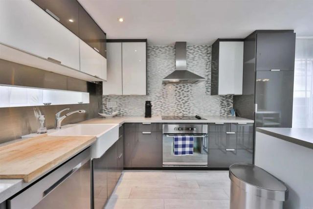 942 D Avenue B, Coronado, CA 92118