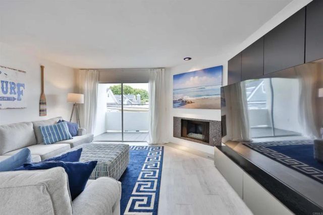 942 D Avenue B, Coronado, CA 92118