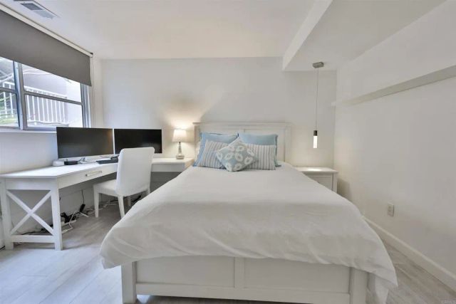 942 D Avenue B, Coronado, CA 92118