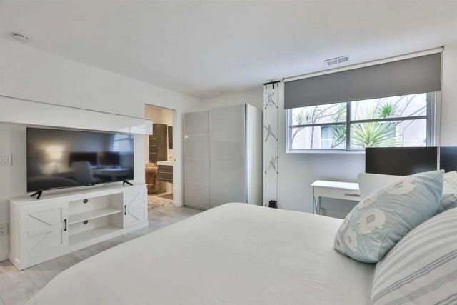 942 D Avenue B, Coronado, CA 92118