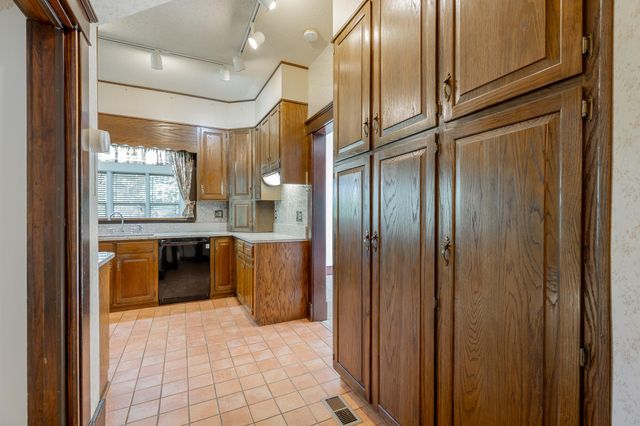 301 Mcfarland Road, Lookout Mountain, GA 30750
