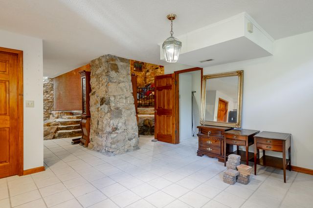 301 Mcfarland Road, Lookout Mountain, GA 30750