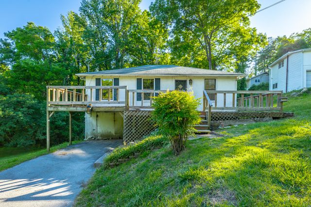 301 Mcfarland Road, Lookout Mountain, GA 30750