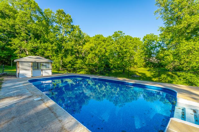 301 Mcfarland Road, Lookout Mountain, GA 30750