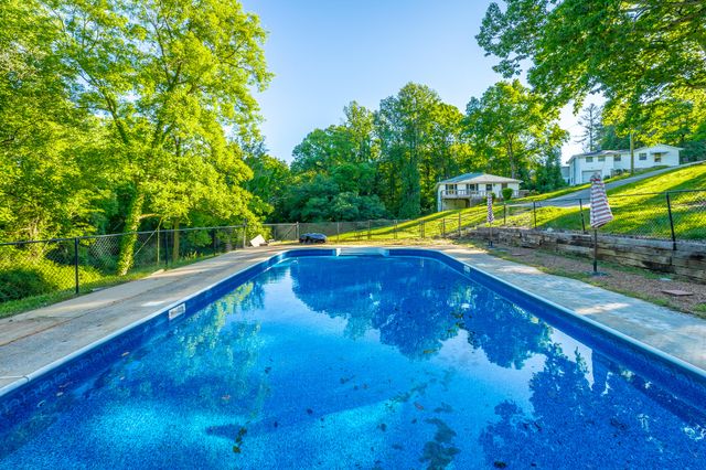 301 Mcfarland Road, Lookout Mountain, GA 30750