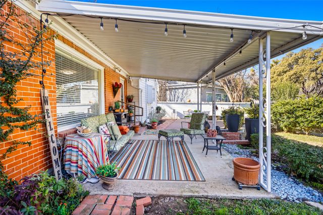 1415 Bluebonnet Drive, Fort Worth, TX 76111