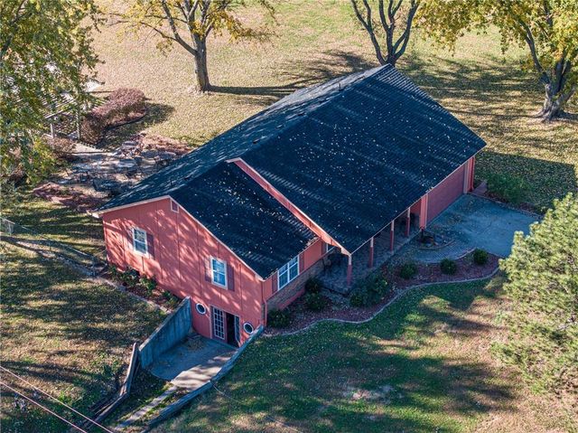 1250 NW 450th Road, Holden, MO 64040