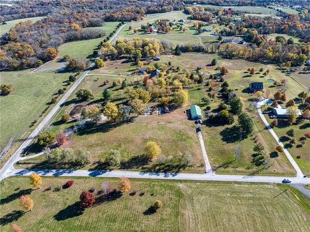 1250 NW 450th Road, Holden, MO 64040