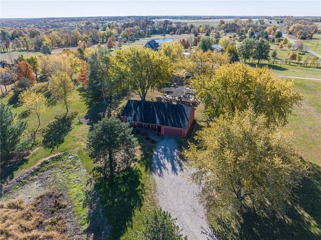 1250 NW 450th Road, Holden, MO 64040