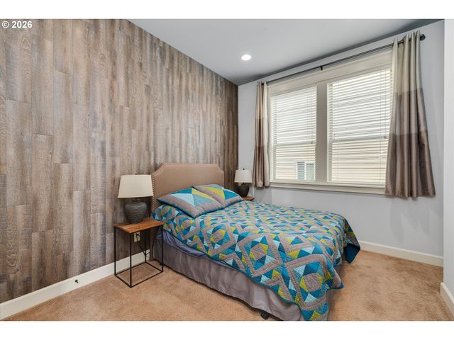 12492 Se 155TH Ave, Happy Valley, OR 97086