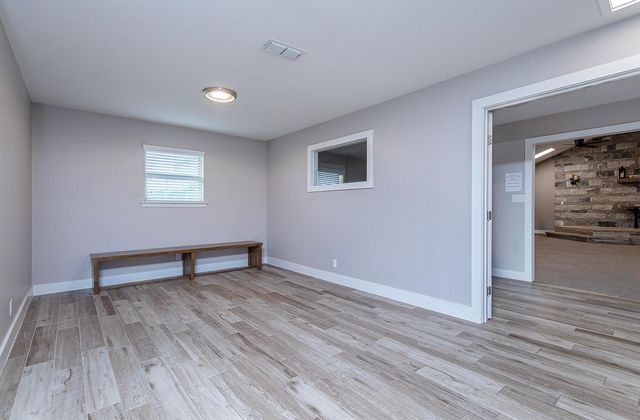 150 W Fm 487, Jarrell, TX 76537