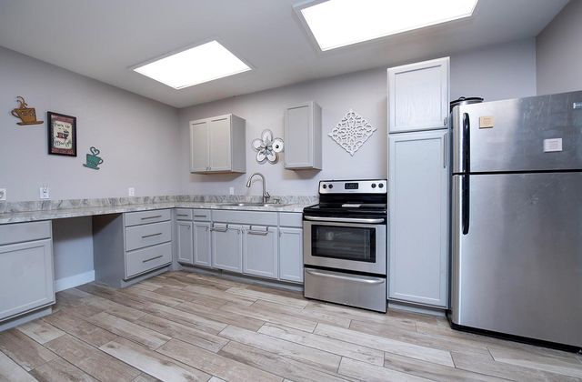 150 W Fm 487, Jarrell, TX 76537