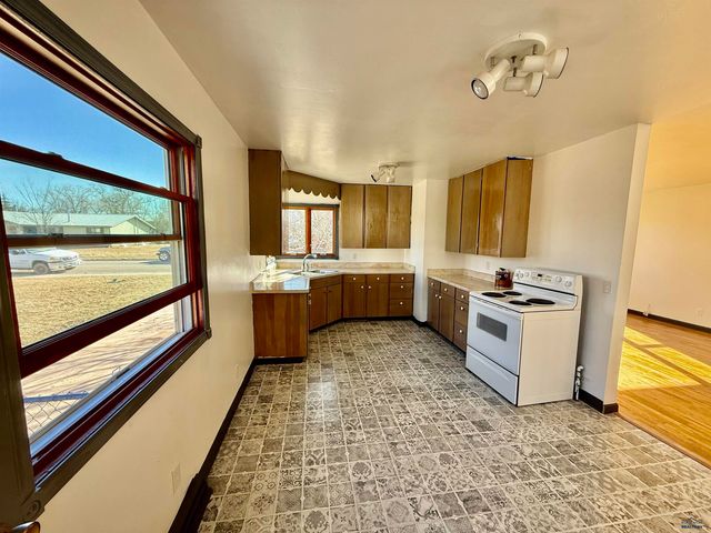 1218 E FRANKLIN, Rapid City, SD 57701