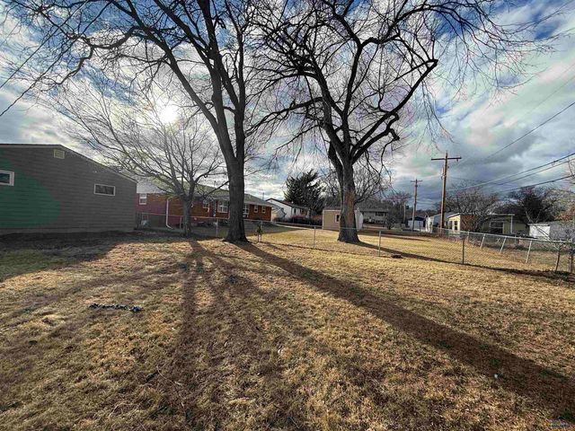 1218 E FRANKLIN, Rapid City, SD 57701