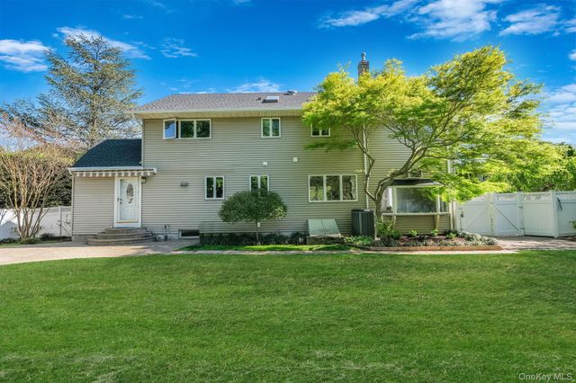 211 2nd Street, Saint James, NY 11780