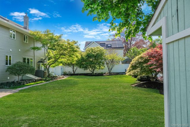 211 2nd Street, Saint James, NY 11780