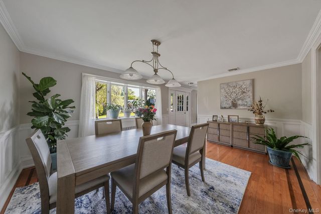 211 2nd Street, Saint James, NY 11780
