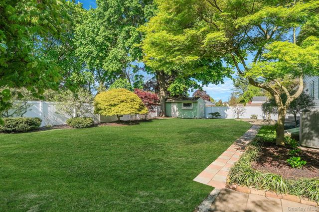 211 2nd Street, Saint James, NY 11780