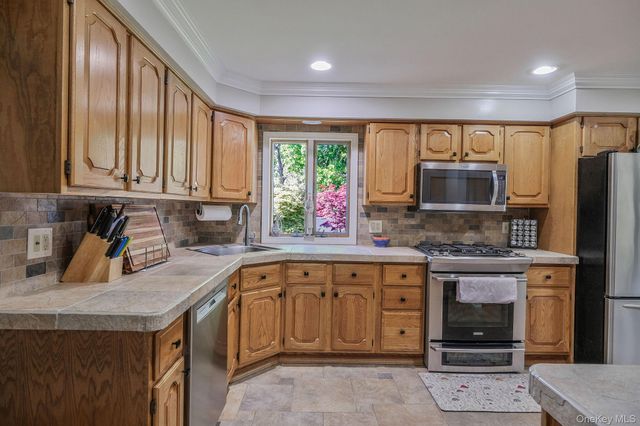 211 2nd Street, Saint James, NY 11780