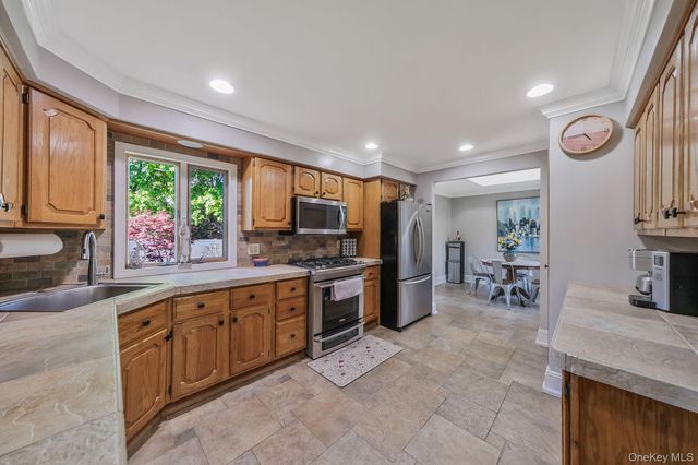 211 2nd Street, Saint James, NY 11780