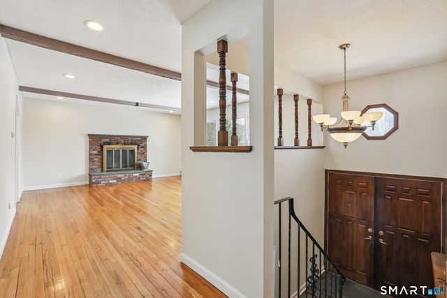 3 Douglas Drive, Danbury, CT 06811