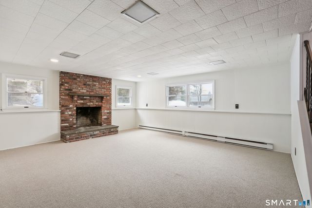 3 Douglas Drive, Danbury, CT 06811