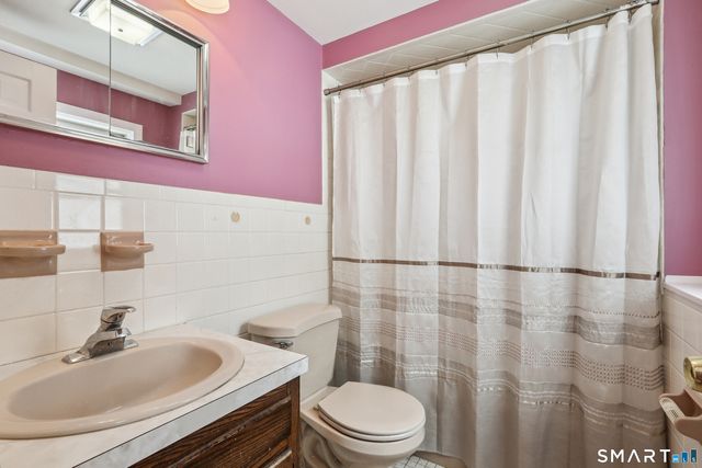 3 Douglas Drive, Danbury, CT 06811