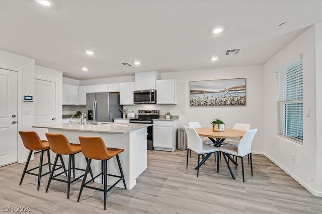 4972 Apple Mesa Avenue, Las Vegas, NV 89139