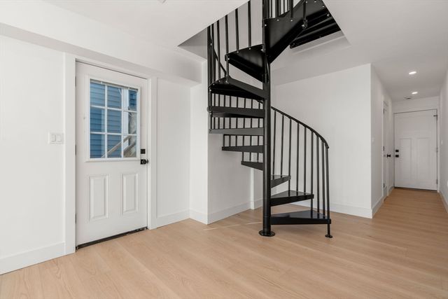 280 Endicott Ave 1, Revere, MA 02151
