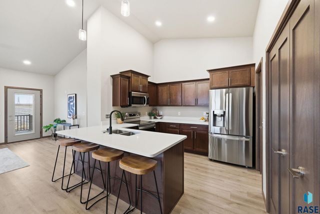 2816 E Hazelnut St Street, Brandon, SD 57005