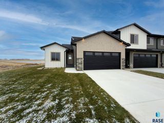 2816 E Hazelnut St Street, Brandon, SD 57005