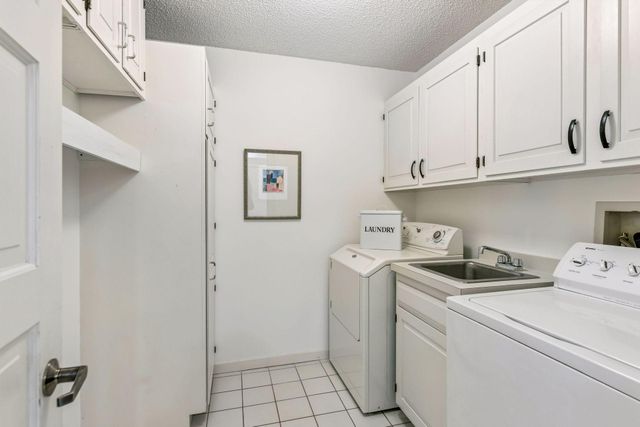 1201 Yale Place 407, Minneapolis, MN 55403