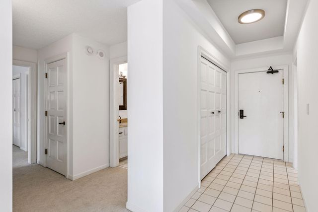 1201 Yale Place 407, Minneapolis, MN 55403