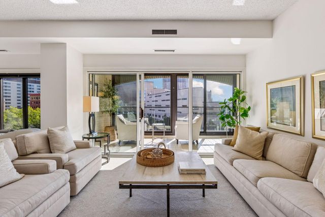 1201 Yale Place 407, Minneapolis, MN 55403