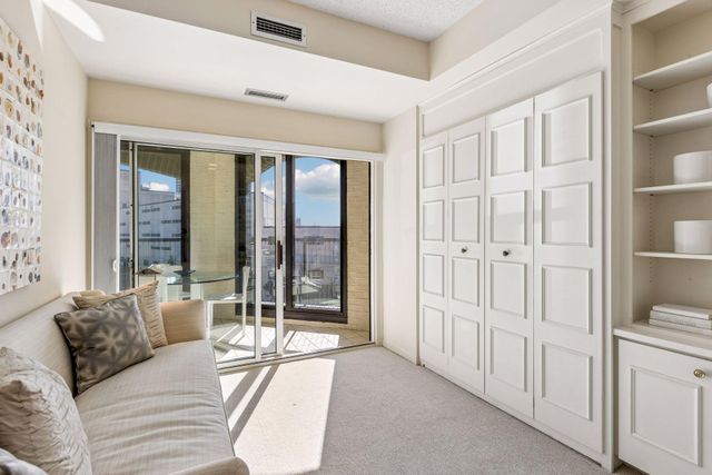1201 Yale Place 407, Minneapolis, MN 55403