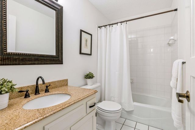 1201 Yale Place 407, Minneapolis, MN 55403