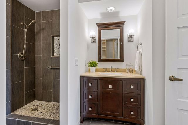 1201 Yale Place 407, Minneapolis, MN 55403