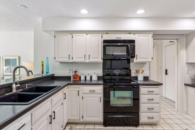 1201 Yale Place 407, Minneapolis, MN 55403