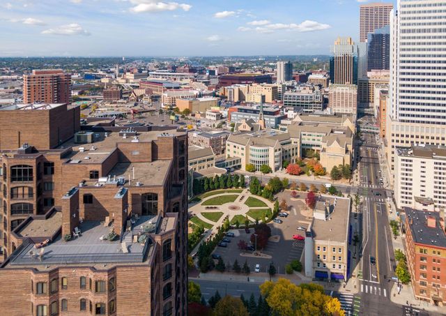 1201 Yale Place 407, Minneapolis, MN 55403
